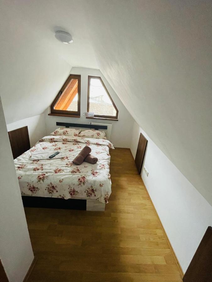 Casa Cu Balcon Braşov Exterior foto