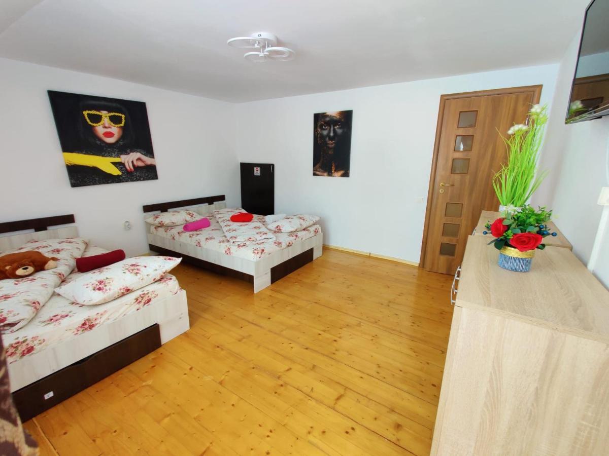 Casa Cu Balcon Braşov Exterior foto