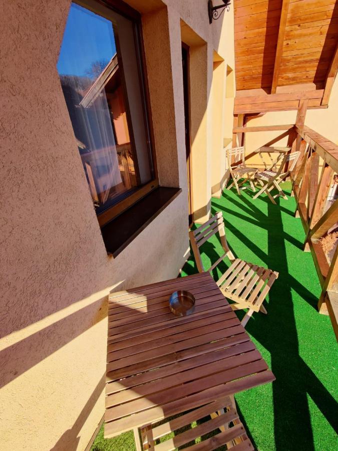 Casa Cu Balcon Braşov Exterior foto